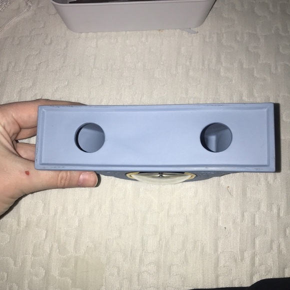 Wedgwood Blue Jasperware Desk/Shelf/Mantle Clock - Picture 4 of 6